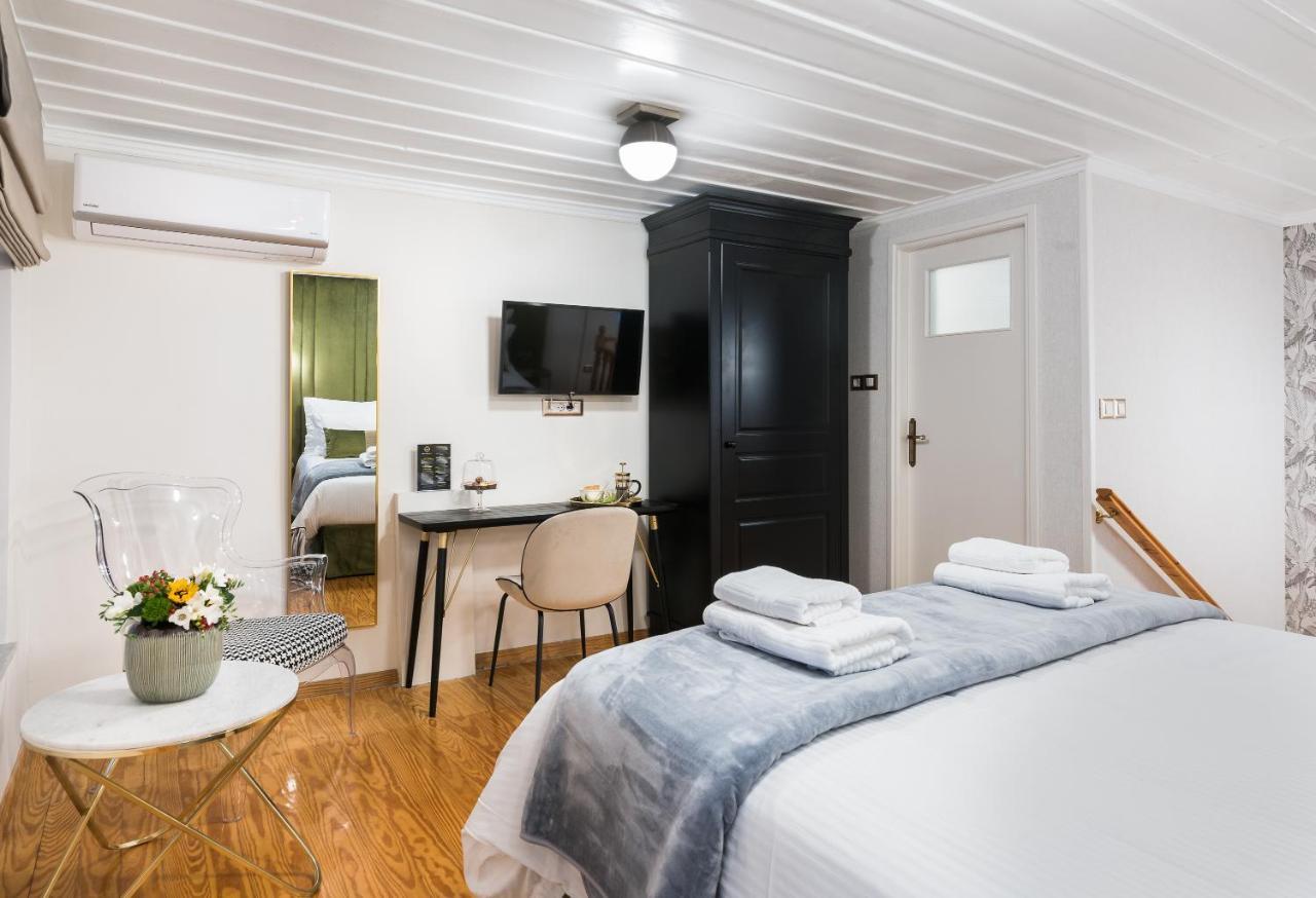 Mavrogenous Luxury Apartments Nafplio Exterior photo