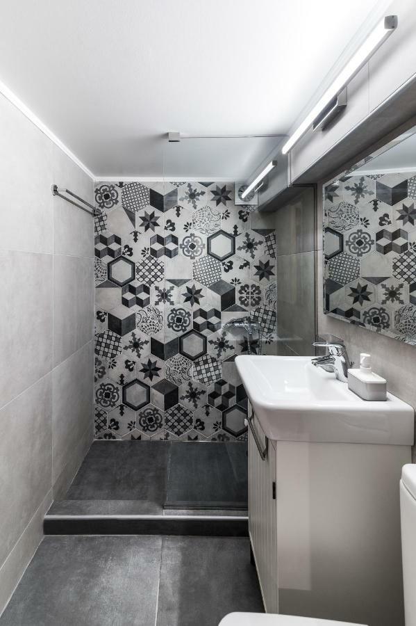 Mavrogenous Luxury Apartments Nafplio Exterior photo